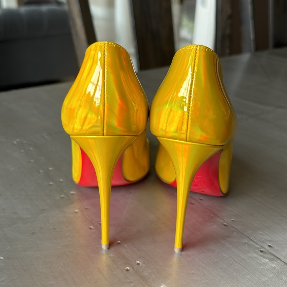 Christian Louboutin hot chick 100mm patent yellow metallic psychic sz 37 gold - Picture 6 of 12